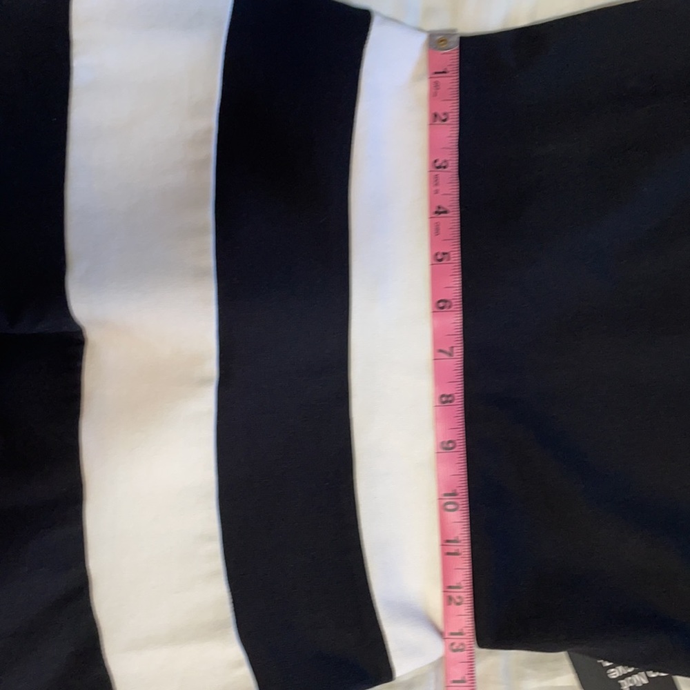 Express Dress - Picture 5 of 9